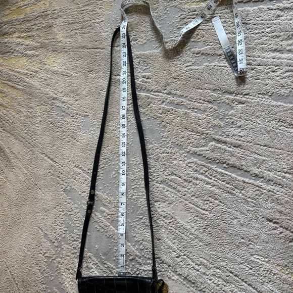 Vintage Brahmin Crocodile croc Embossed Leather Crossbody rectangle Bag small - Picture 9 of 10